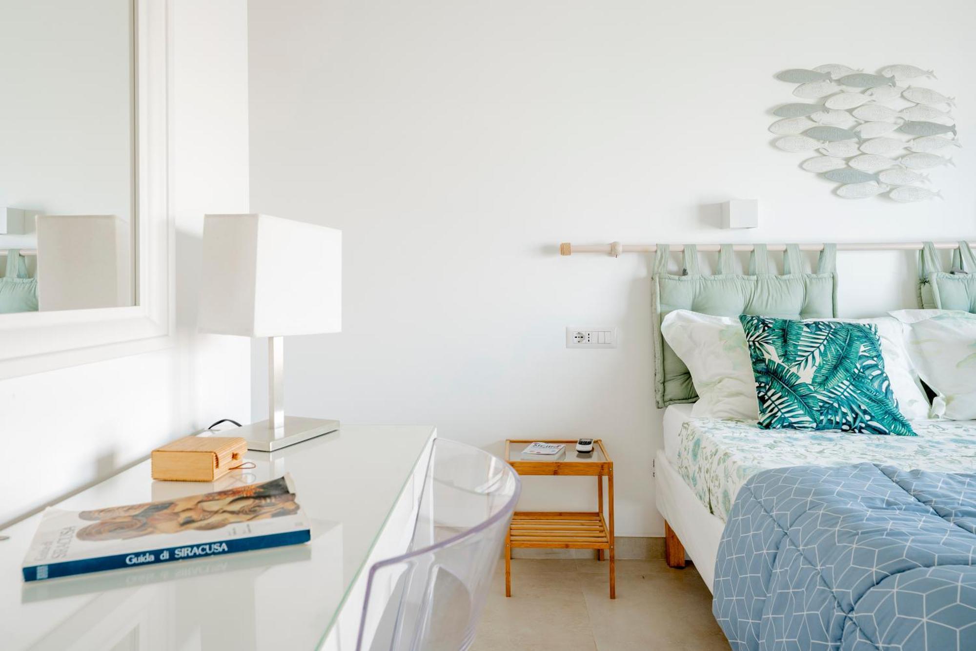 Eos Sea View Apartments Syracuse ภายนอก รูปภาพ
